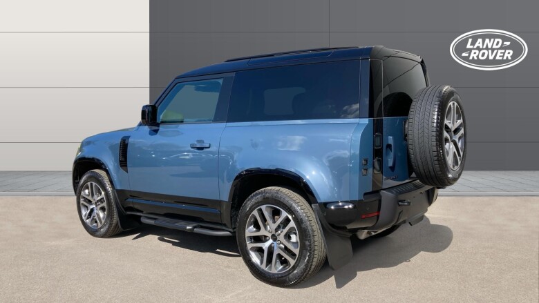 Land Rover Defender 3.0 D250 X-Dynamic HSE 90 3dr Auto Diesel Estate